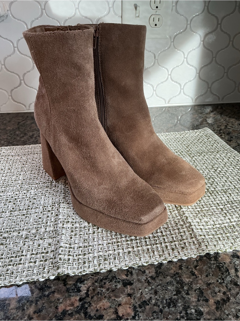 Dolce Vita new without box Suede Block Heel Ankle Boots in Mushroom